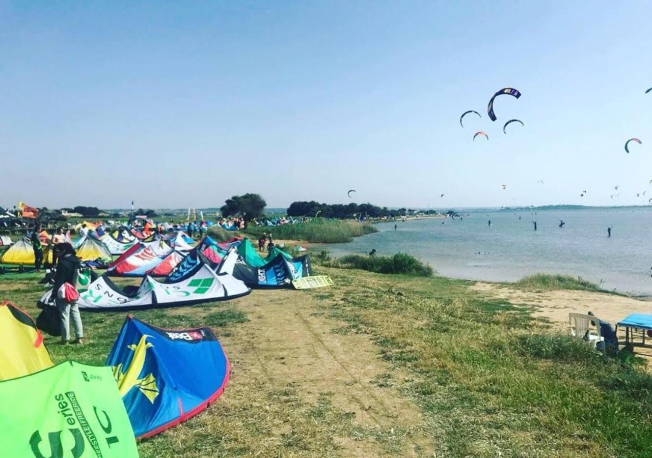 Kite Hub Lo Stagnone Panzió Birgi Vecchi Kültér fotó